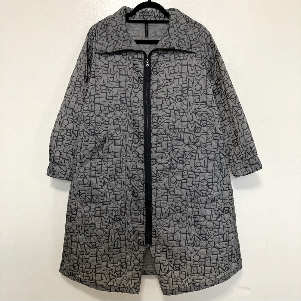 I.C. by Connie K nylon jacket size small